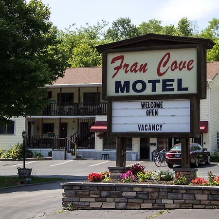 Fran Cove Motel Lake George Eksteriør billede