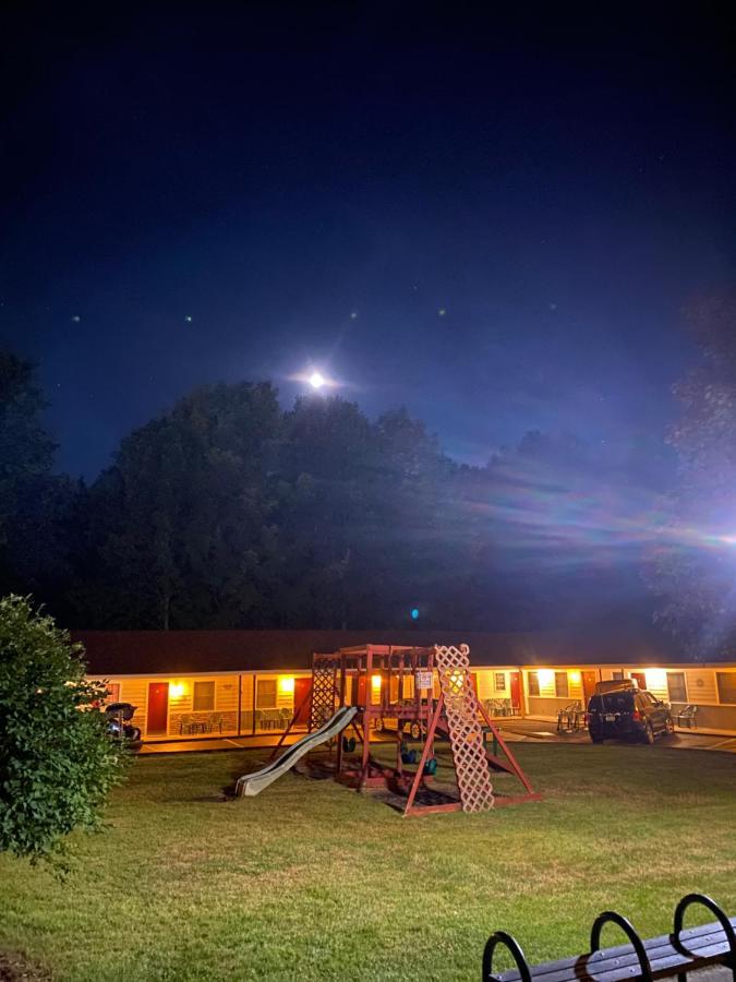 Fran Cove Motel Lake George Eksteriør billede