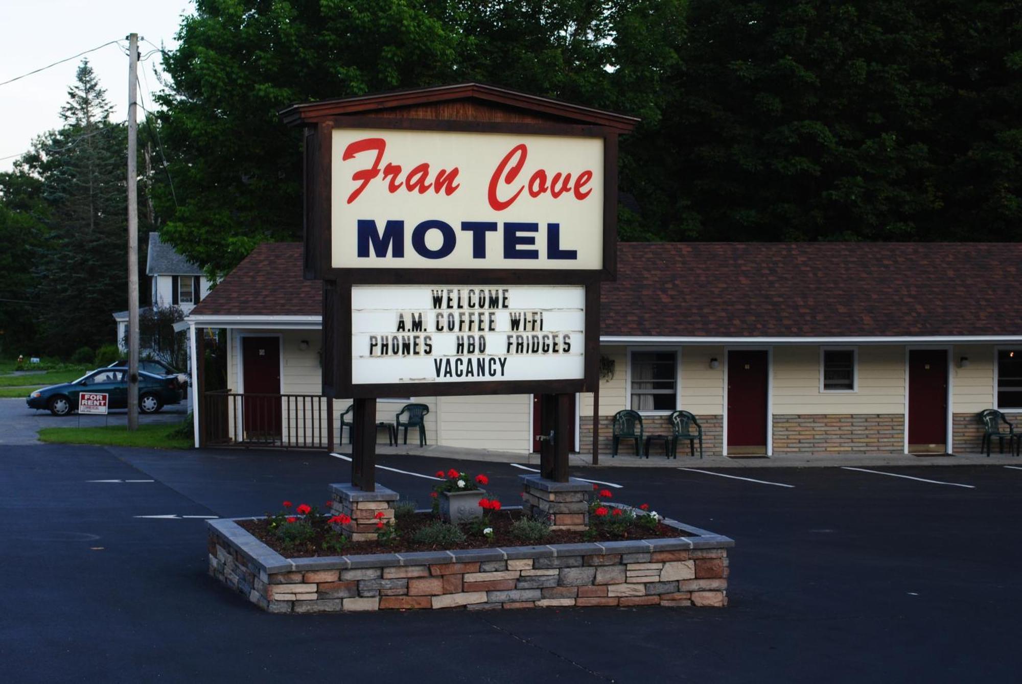 Fran Cove Motel Lake George Eksteriør billede