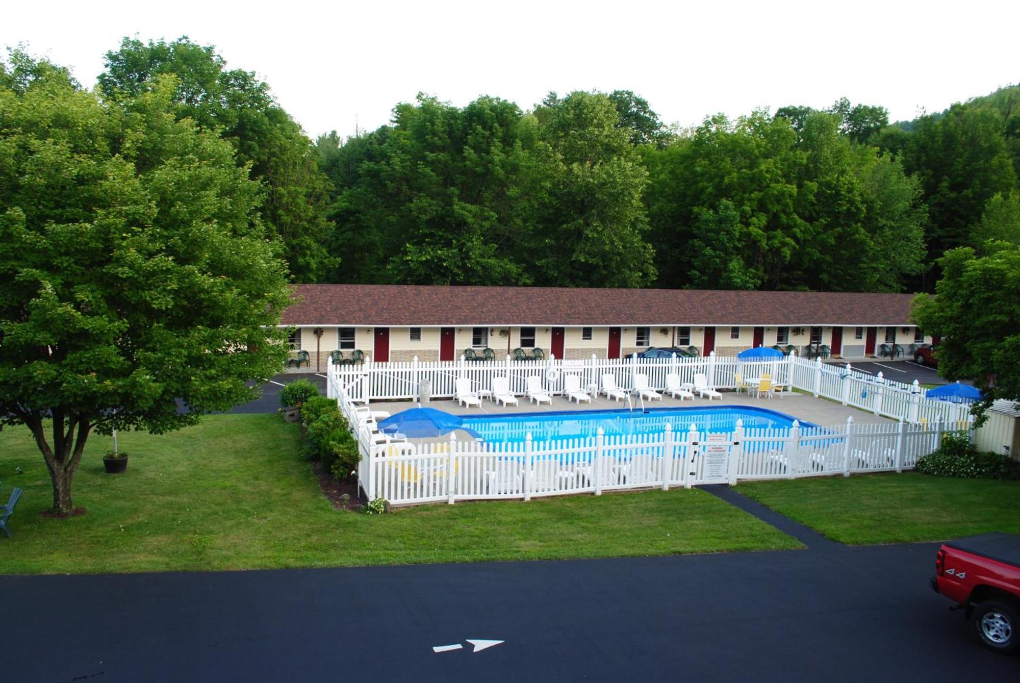 Fran Cove Motel Lake George Eksteriør billede
