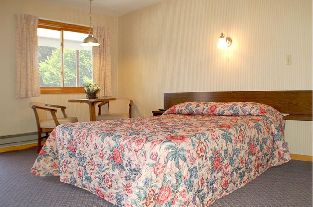 Fran Cove Motel Lake George Eksteriør billede