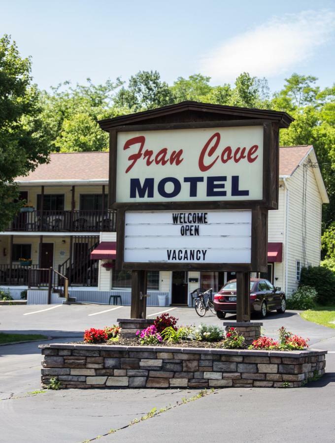 Fran Cove Motel Lake George Eksteriør billede