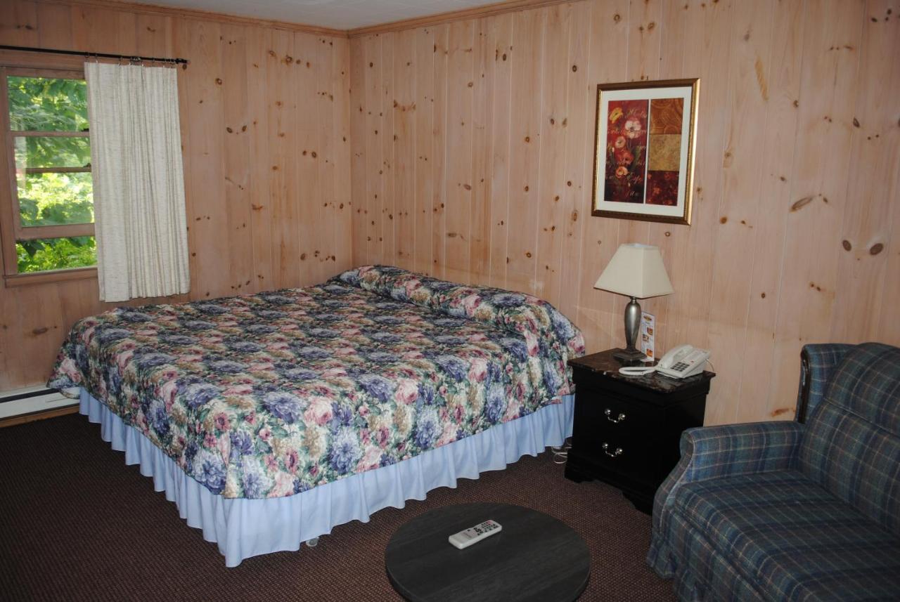 Fran Cove Motel Lake George Værelse billede